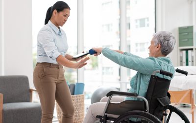 How to Choose the Right Caregiver Service in Arizona