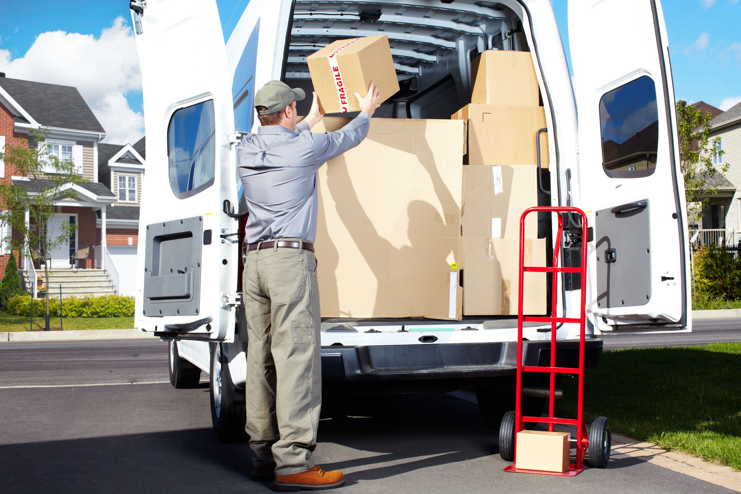 Five Advantages of Working with Senior Moving Services