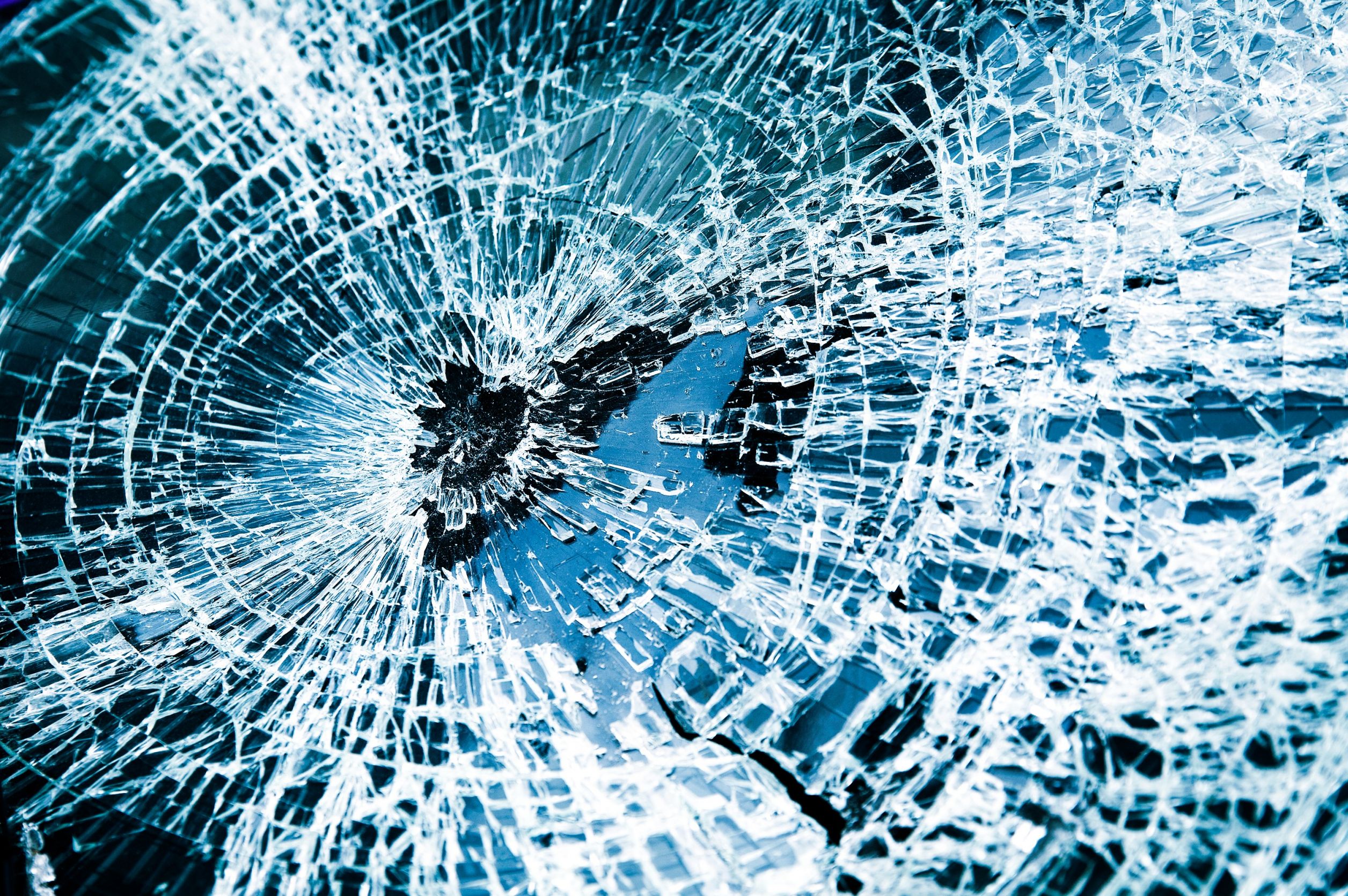 Why Timely Auto Glass Repair Auburn AL Residents Choose Saves Money and Stress
