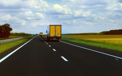 How Asphalt Sealcoating Eden Prairie Protects Driveways and Saves Homeowners Money