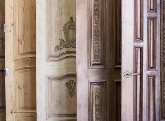 Custom Wood Door Panel Layouts: Vertical, Horizontal, and Mixed-Panel Designs