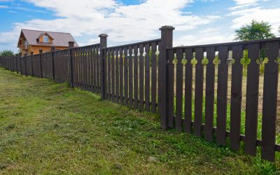 Enhance Backyard Privacy Using Reliable Vinyl Fence Installation in Ankeny, IA Solutions